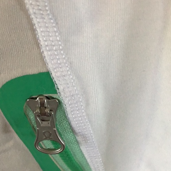 Lululemon jacket - Picture 4 of 7